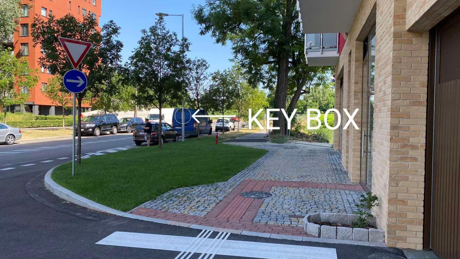 New Cozy 2 Room Pink Apartment Bratislava 058 מראה חיצוני תמונה
