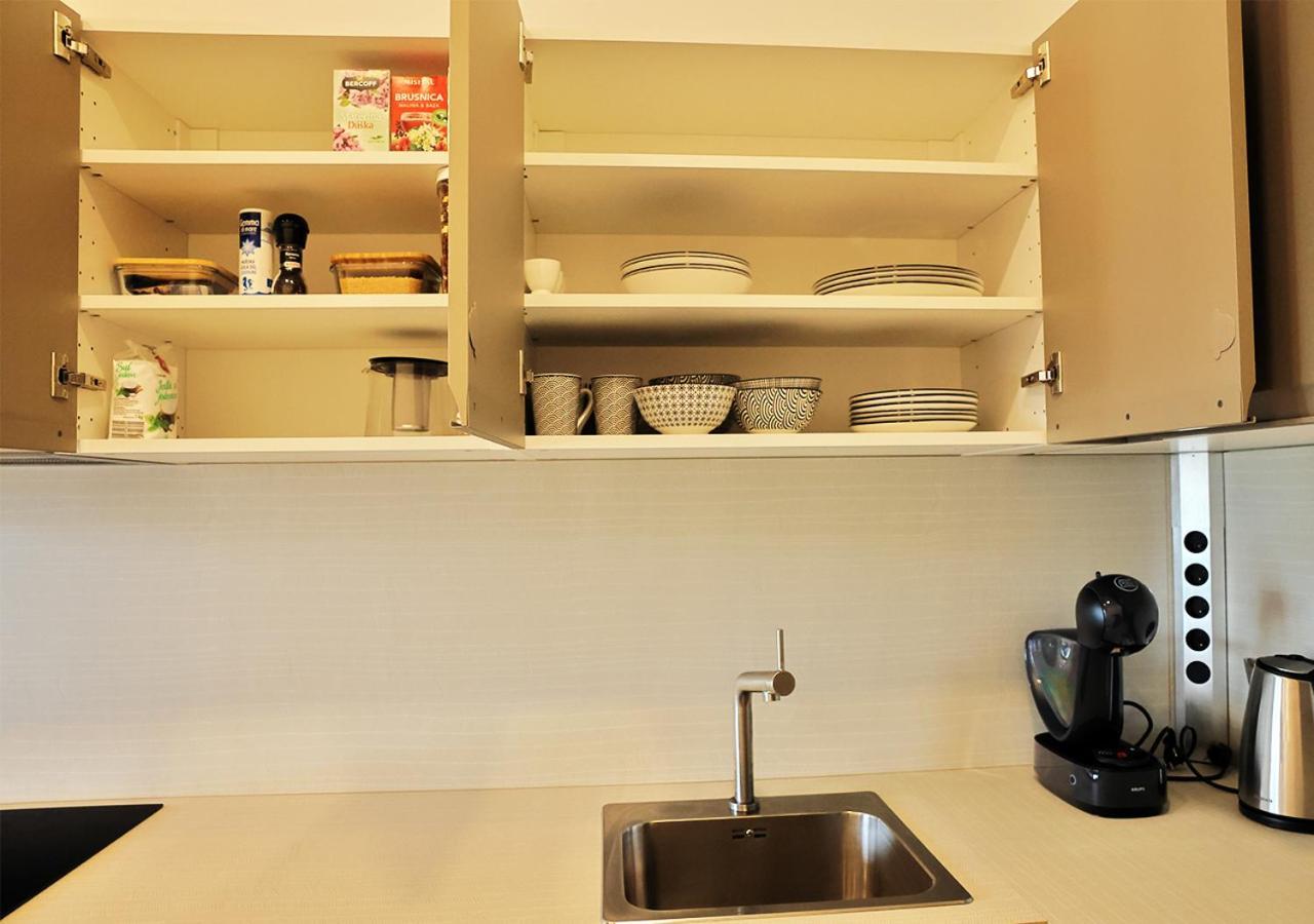 New Cozy 2 Room Pink Apartment Bratislava 058 מראה חיצוני תמונה